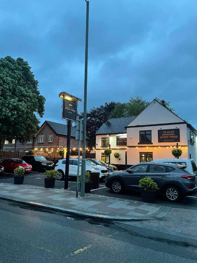 Ye Olde Original Withy Trees Hotel Bamber Bridge Exterior foto