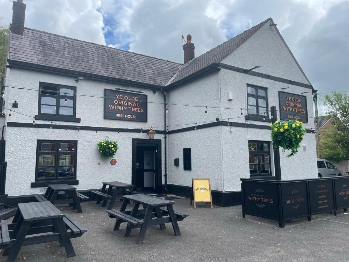Ye Olde Original Withy Trees Hotel Bamber Bridge Exterior foto